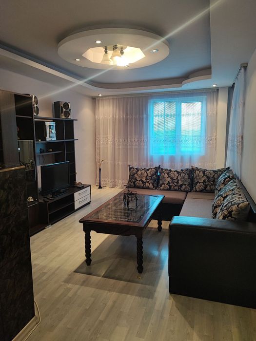 Продава се Двустаен апартамент в Плевен, Дружба 3 - 73 кв.м за 1439 €/кв.м - Снимка #7