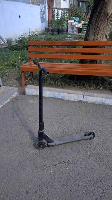 Продаю самокат трюковый