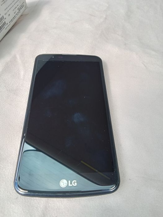 Смартфон LG K10 продам