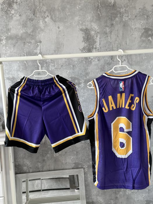 Compleu baschet Lakers Bulls Jordan mov