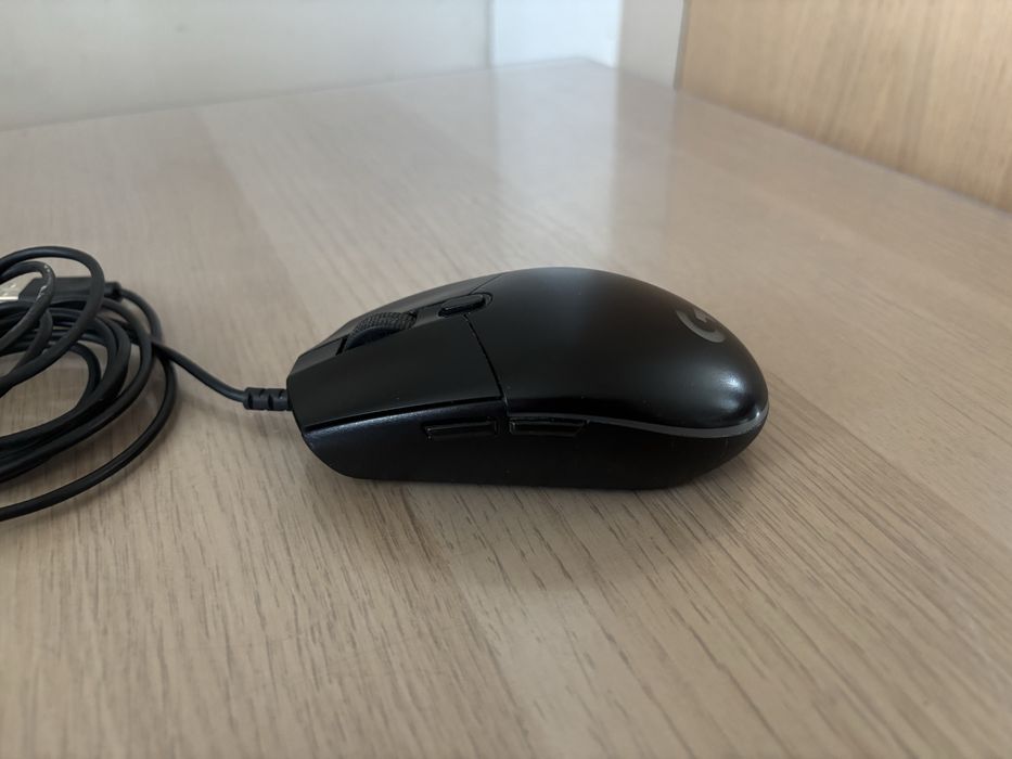 Геймърска мишка Logitech G102