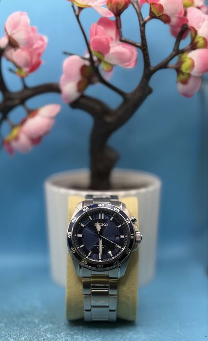 Мъжки часовник SEIKO 5M82-0BE0 Kinetic, 100 м водоустойчивост