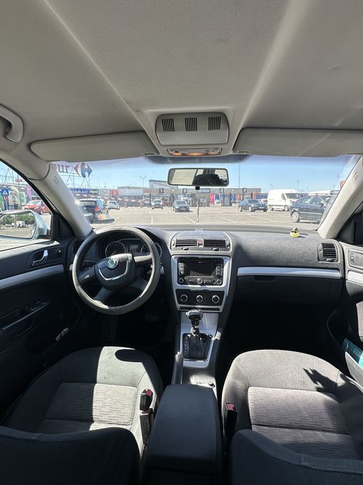 Vand Skoda Octavia 2 facelift 2011, 1.6 tdi, DSG automata