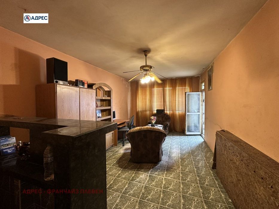 Продава се Тристаен апартамент в Плевен, Дружба 4 - 86 кв.м за 1070 €/кв.м - Снимка #1