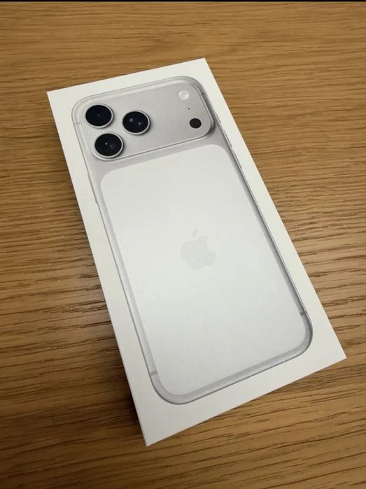 iPhone 17 pro max