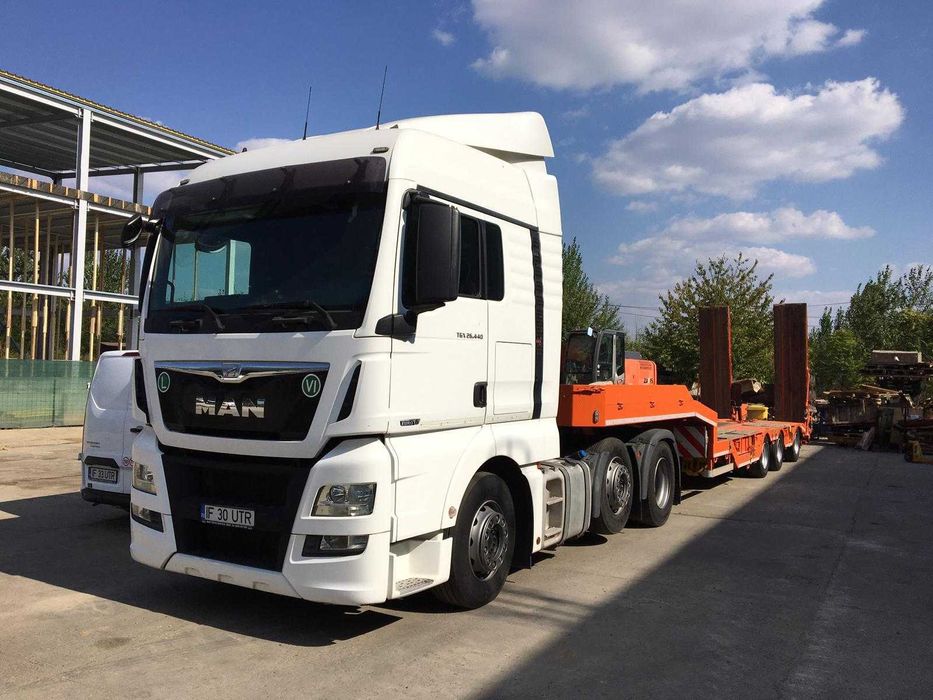 Transport trailer utilaje agricole /constructii. Transport agabaritic.