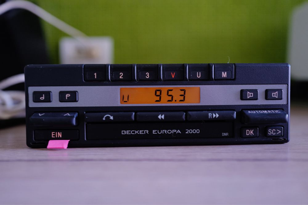 Radio casetofon auto Becker Europa 2000 W124 W140 R129 W201 W126
