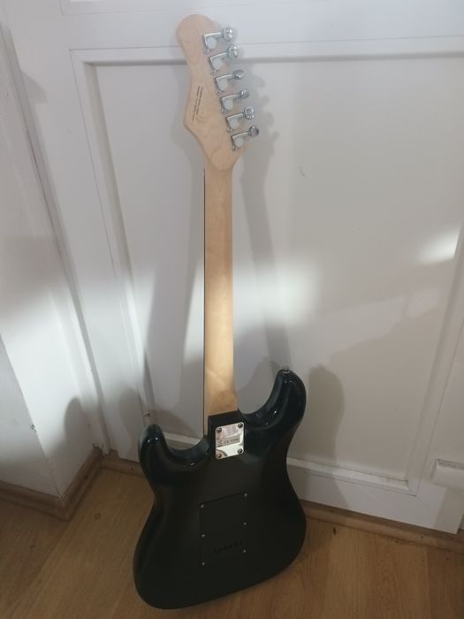 Chitara electrica strat. de la Clifton