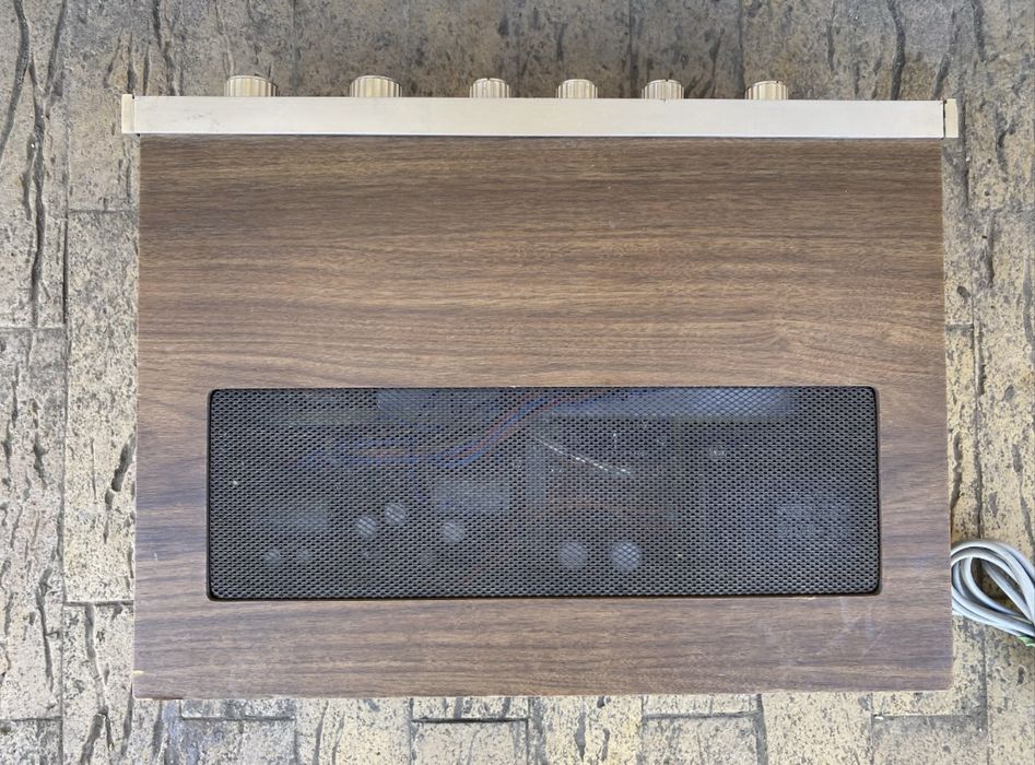 Toshiba SB-300  ( reper auto )