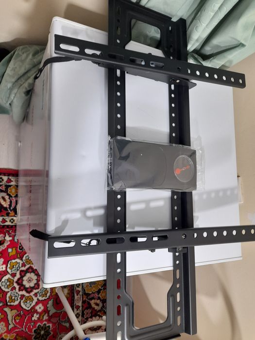 кронштейн для  большого телевизора