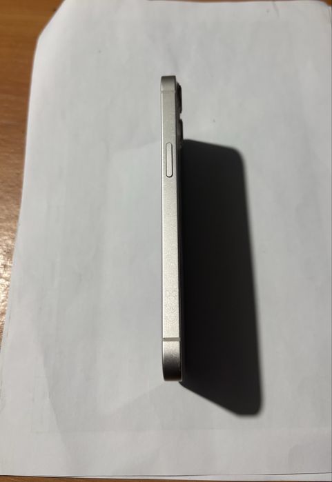 Продам Iphone 13