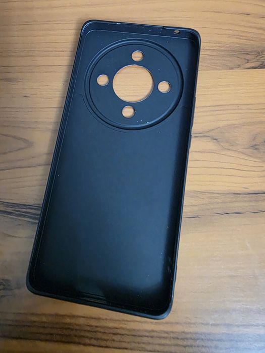 Продаю чехол на Honor x9b