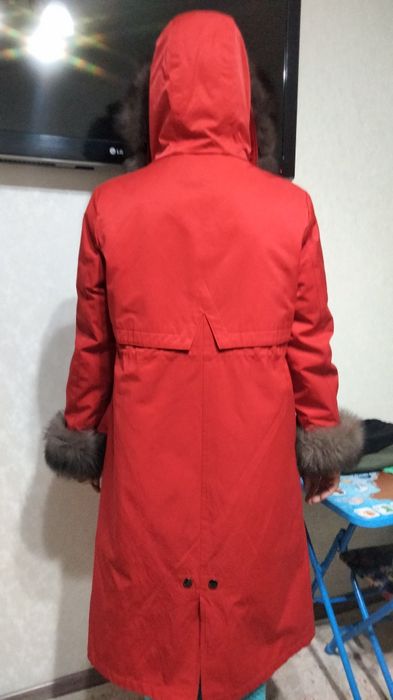 Продам парку натуралка