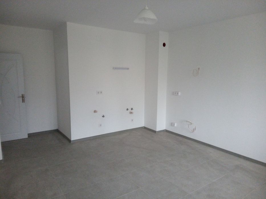 Двустаен апартамент в Люлин 5