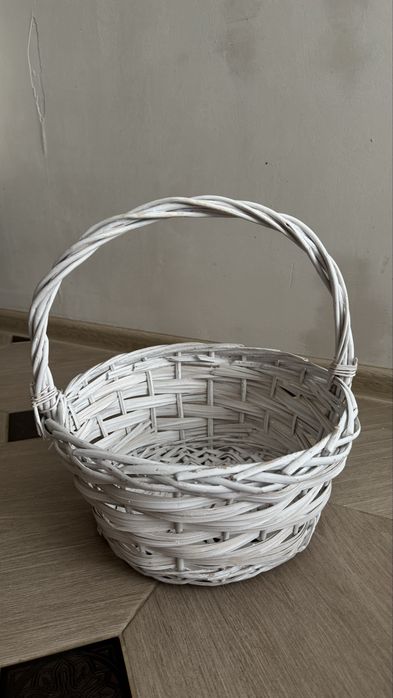 Продается корзина.