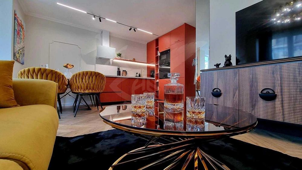 Продава се Тристаен апартамент в Пловдив, Каменица 1 - 85 кв.м за 3353 €/кв.м - Снимка #12