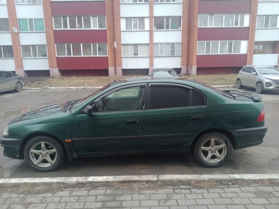 Продам Toyota avensis