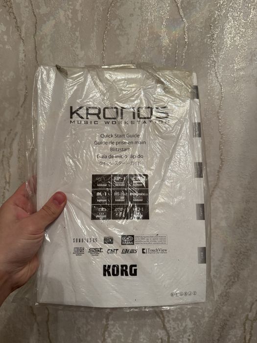 Korg kronos 1 61
