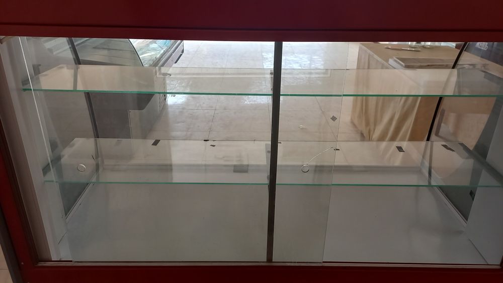 Витринный холодильник