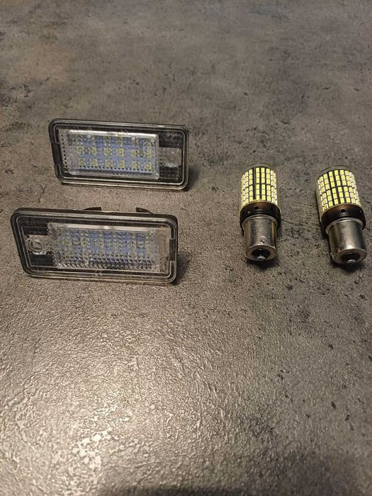 Продавам LED пакет крушки и плафони за задни светлини и регистрационен номер за Audi A4,A3 !!