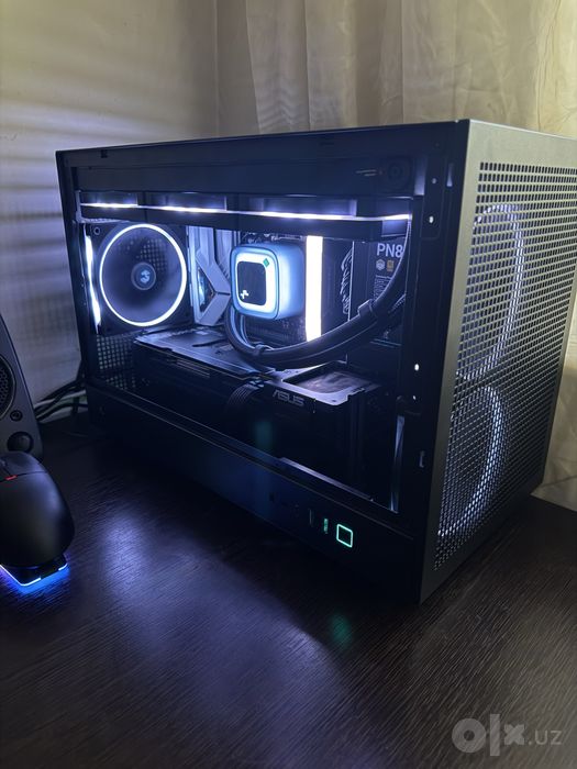ТОПОВЫЙ Компактный ПК RTX 5080