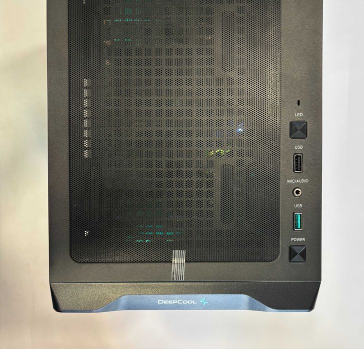 Геймърски компютър AMD Ryzen 5 5600X, RTX 4060 Ti 8GB, 16GB ram