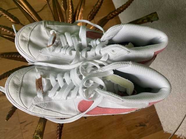 Sneakers Nike dama, marimea 37