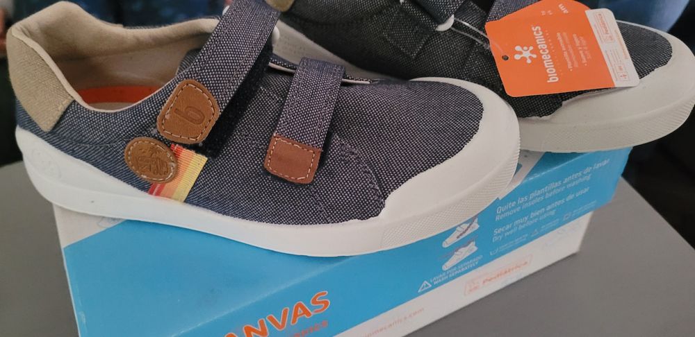 Tenisi NOI, Biomecanics