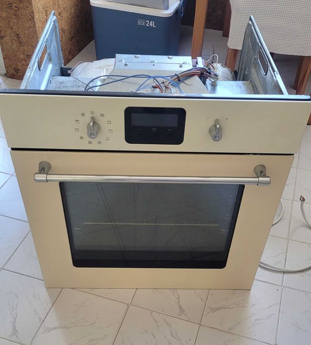 На части - фурна Ikea Electrolux