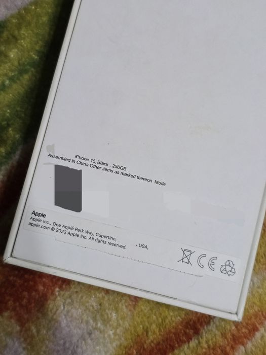 Продам iPhone 15 на 256 gb