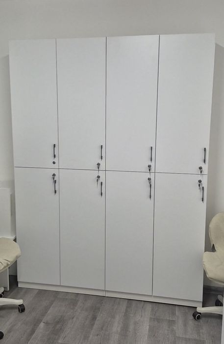 Продам шкафчики с замками, белые, новые
