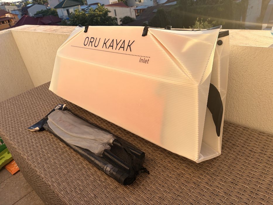 Caiac pliabil Oru Kayak Inlet + padelă, ca nou, nefolosit pe apă