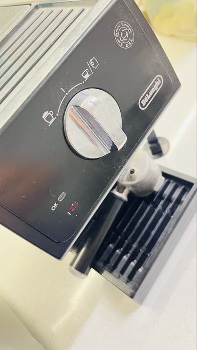 Кофемашинка Delonghi