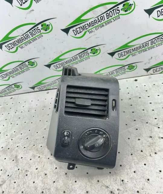 Grila ventilatie bord+comutator faruri A9068300454/A9065450504