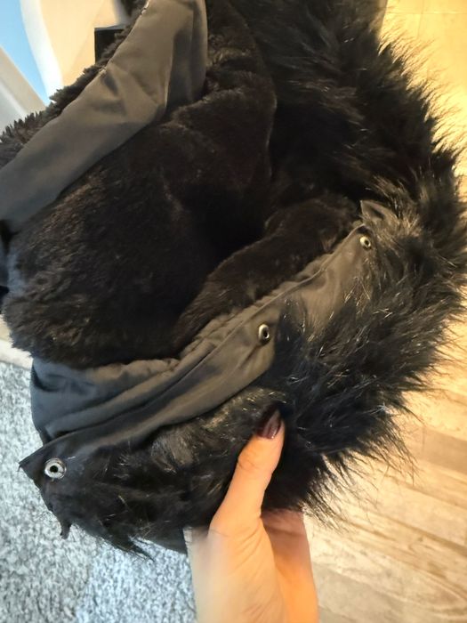 Яке Zara с подвижна качулка