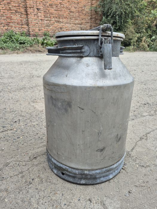 Продам алюминевую флягу