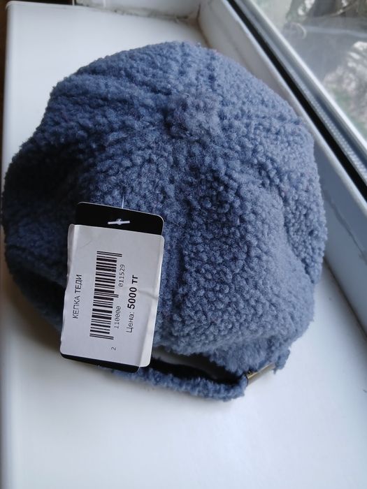 Продается бейсболка на фото