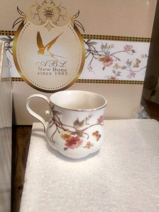 Порцеланов сервиз 12 части