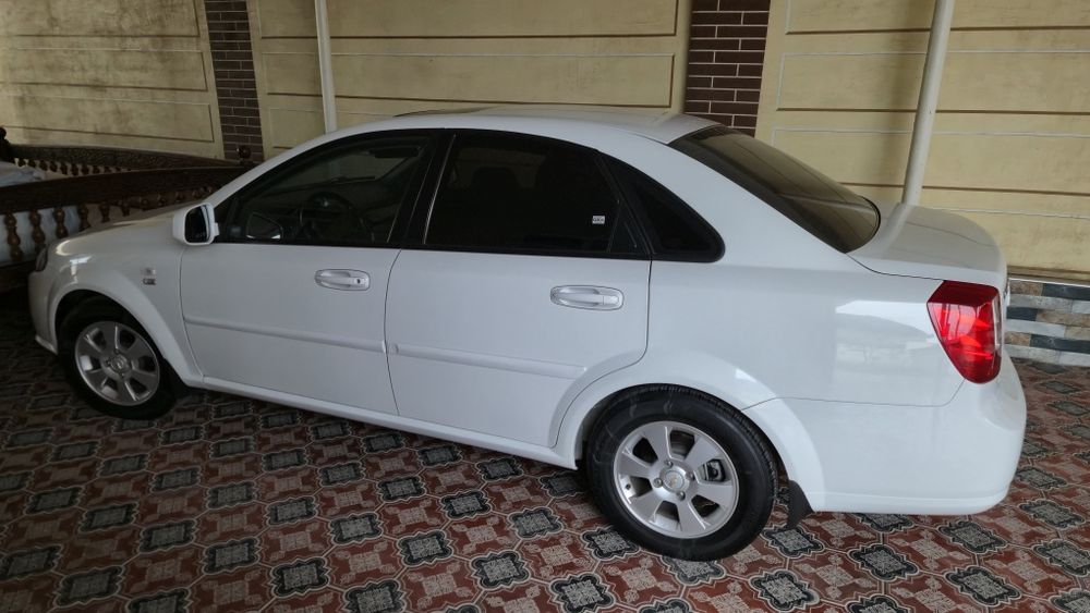 Автомашина Jentra 1.5