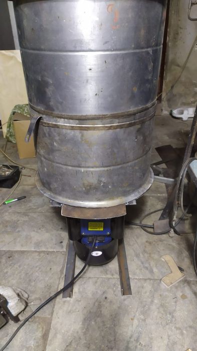 Сенорезка -дробилка на 220