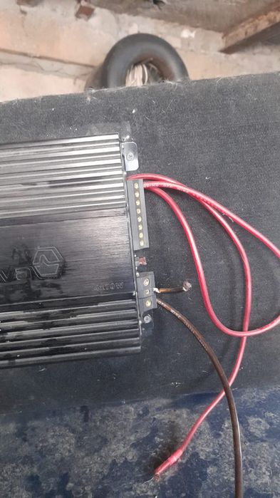 продам сабвуфер хороший