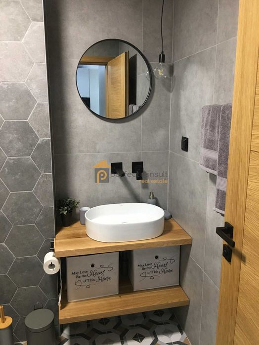 Дава се под наем Двустаен апартамент в Пловдив, Център - 80 кв.м за 550 € - Снимка #7