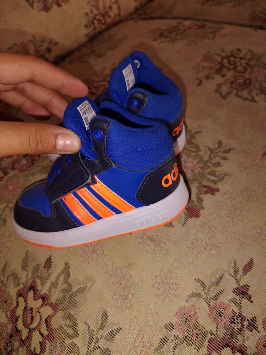 Adidași copii ,firma Adidas