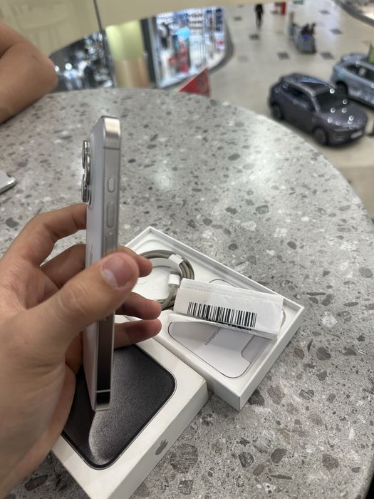 IPhone 15 pro 128gb 83%