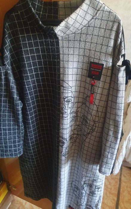 Дамска рокля в два цвята