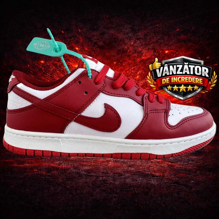 Adidasi NIKE Dunk Low University Red Produs NOU 2025