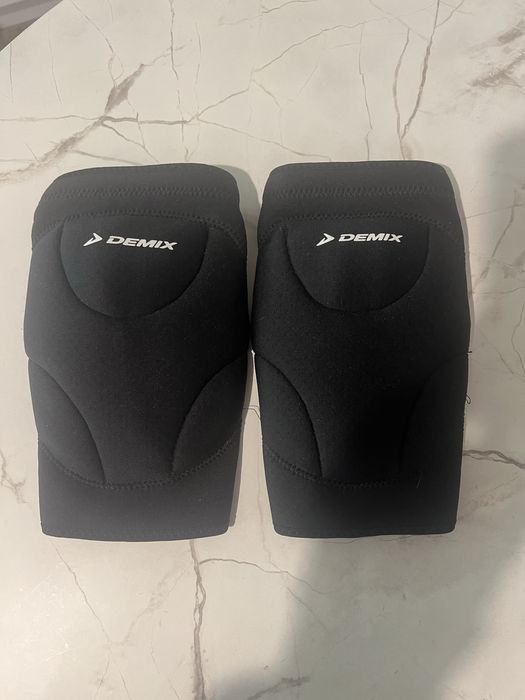 Костюм QuickSilver, шлем Atomic, ботинки Termit