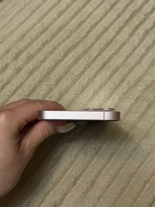 iPhone 13 розовый 128 гб