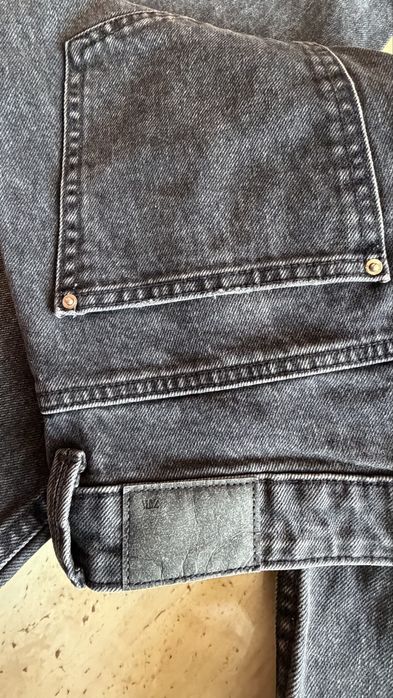 Продам джинсы straight Zara