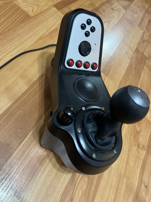 Volan Logitech g27